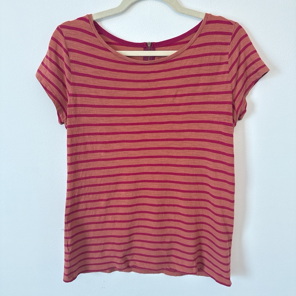 LOFT Ann Taylor Medium Coral & Magenta Striped Tee Back Zip Short Sleeve Top